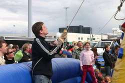 Awesome belay style