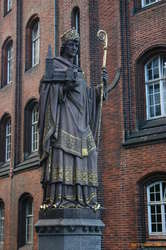 Fancy statues