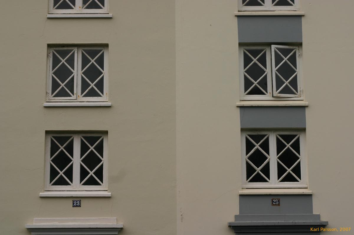 Matching neighbours