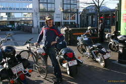 Easy riding Lee
