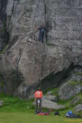 Eva climbing Páskaliljur
