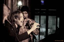 Singin
