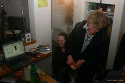 Virtual Kata, Eva and Bjöggi, making martinis
