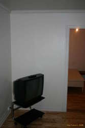 Lounge towards bed
