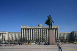 Lenin in front of a government building
