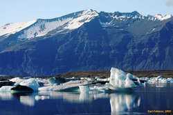 Mountains over Jökulsárlón
