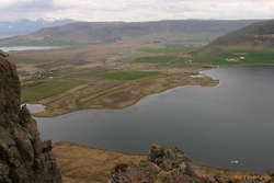 Looking down to Meðalfellsvatn from Miðmundadalshnúkur (Ránef) (specks are fishermen)
