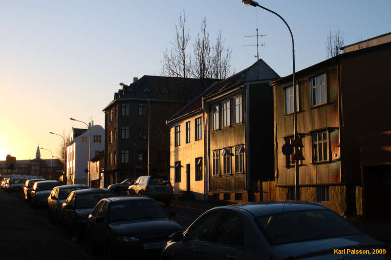 Afternoon sun on Barónstígur
