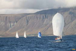 Steaming downwind
