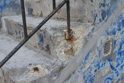 Old handrails to go